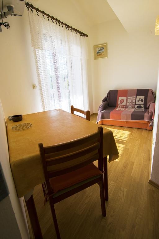 Apartments Zile Starigrad Room photo