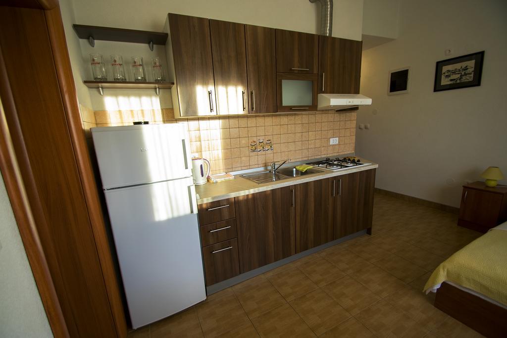 Apartments Zile Starigrad Room photo