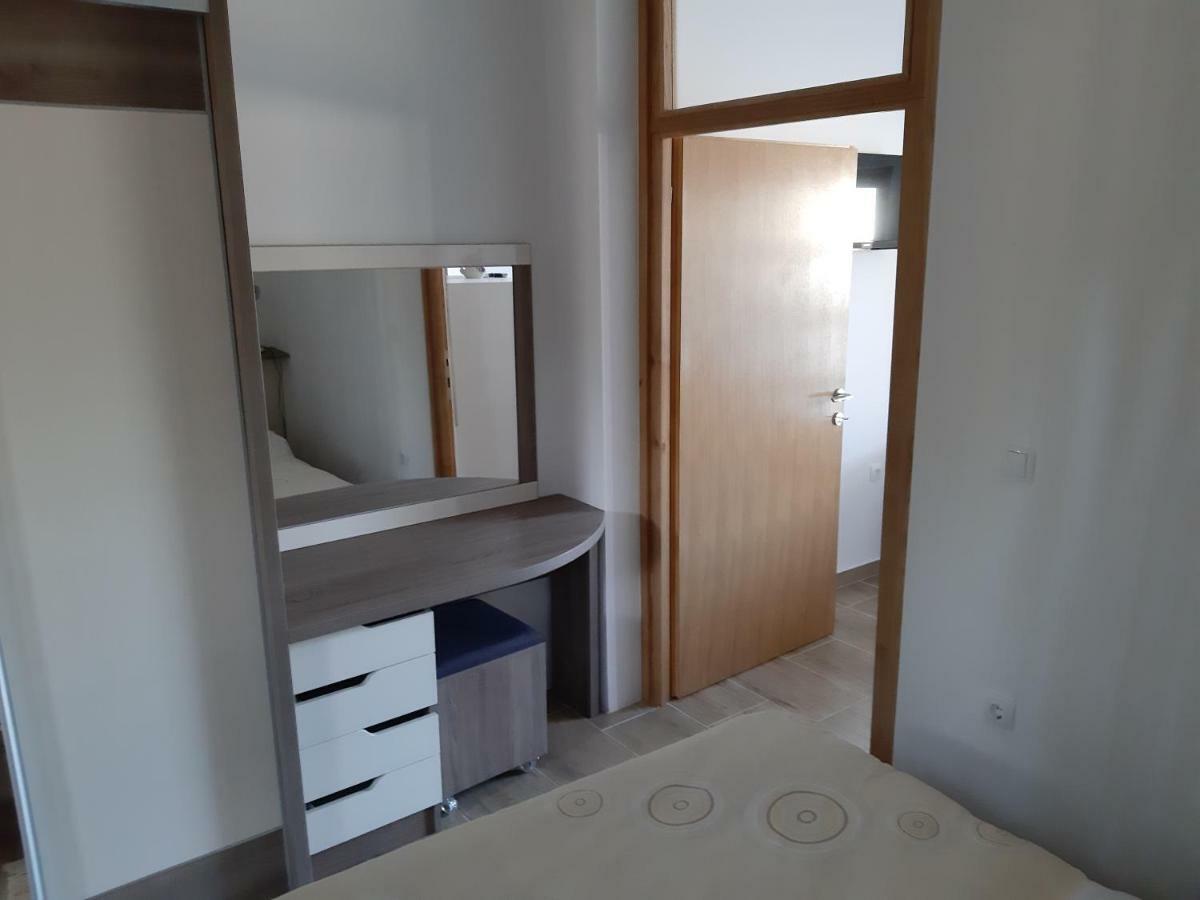 Apartments Zile Starigrad Exterior photo