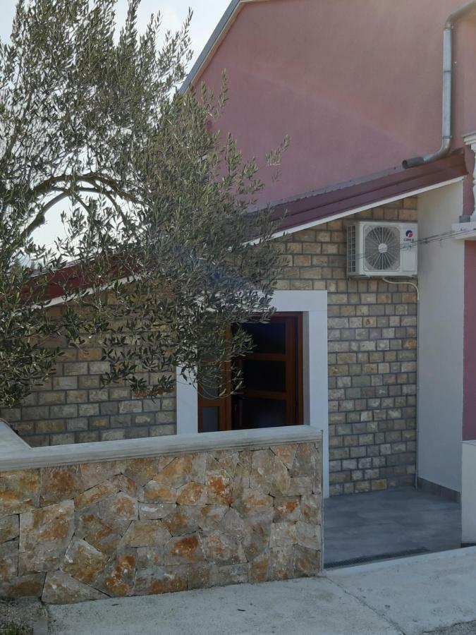 Apartments Zile Starigrad Exterior photo