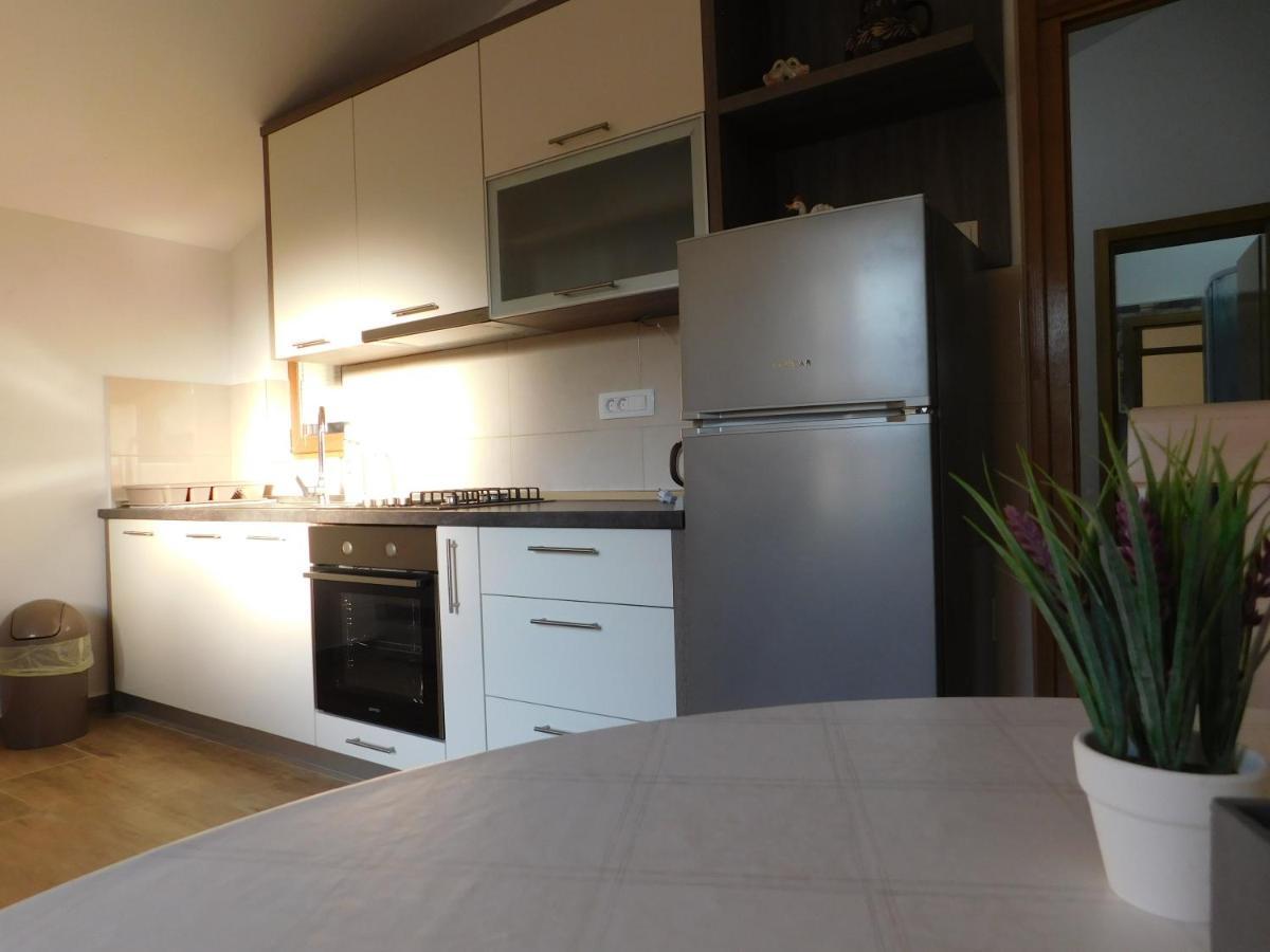 Apartments Zile Starigrad Exterior photo