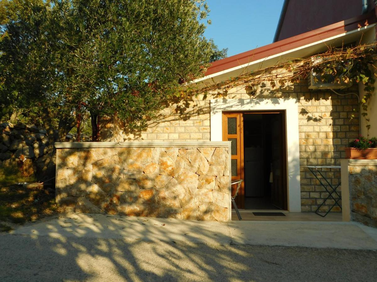 Apartments Zile Starigrad Exterior photo